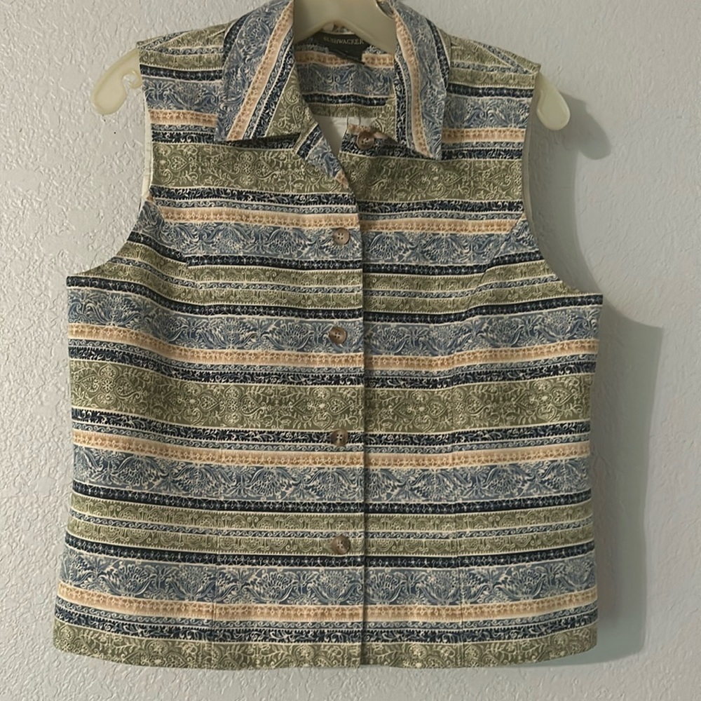Bushwacker top